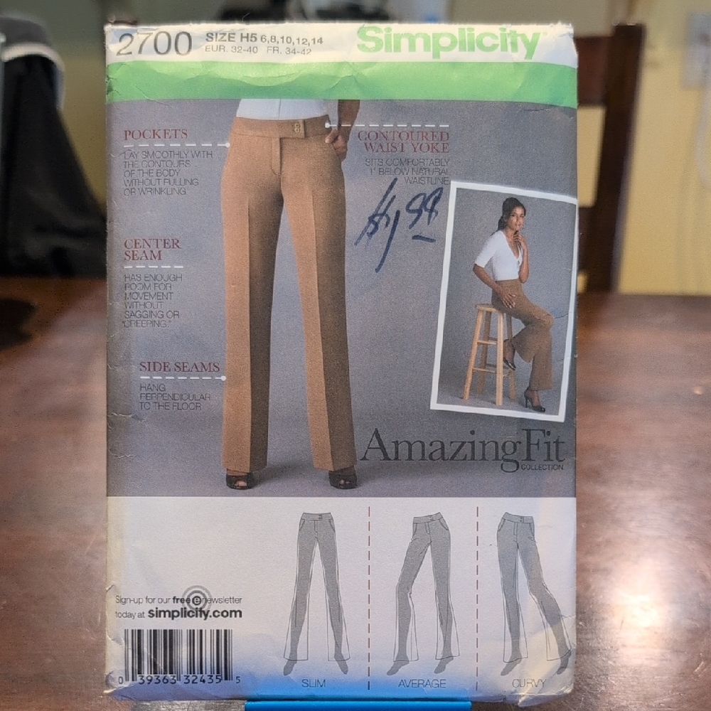 Simplicity 2700 Women's Brown Trousers - AmazingFit